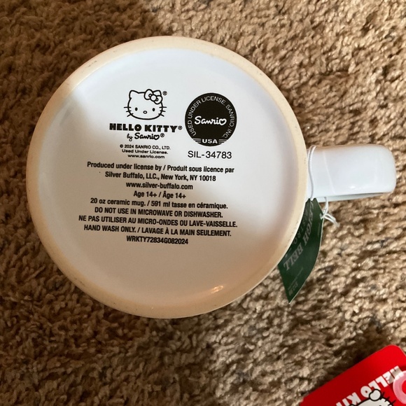 Sanrio Happy Holidays Hello Kitty Mug - Picture 3 of 10